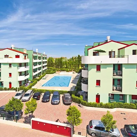 Apartament In With Heating Caorle