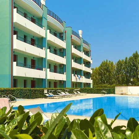 Apartament In With Heating Caorle